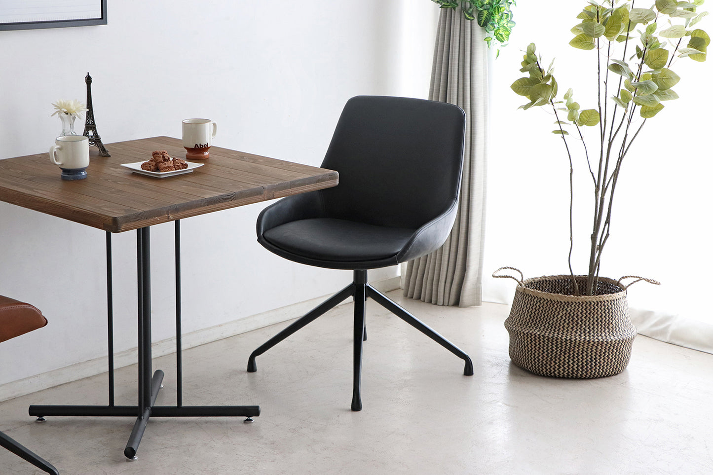 【送料無料】エデル ラウンドチェア BK