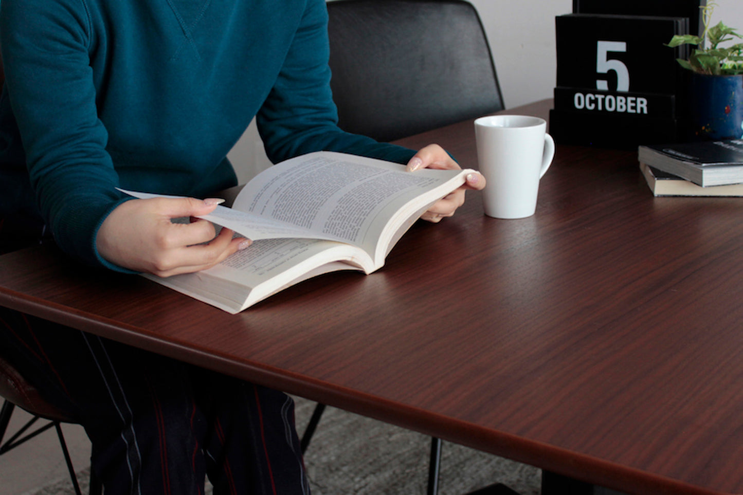 【送料無料】クアトロ ダイニング昇降テーブル BR