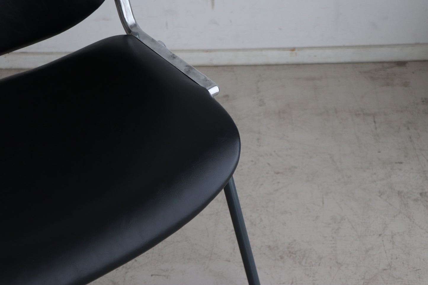 【送料無料】ＵＰ 344 PROS chair BK (stacking)　椅子